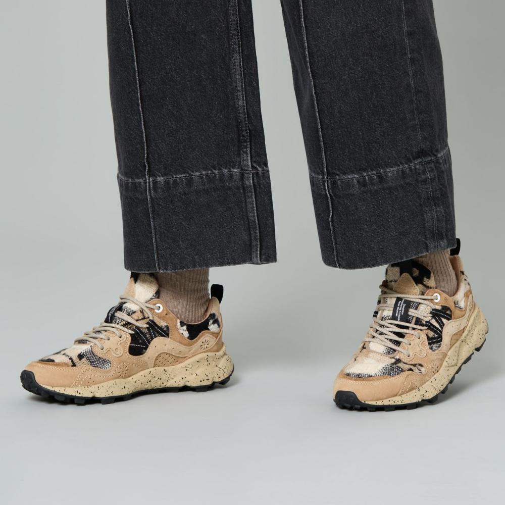 Flower Mountain Yamano 3 Woman Sneakers in Suede e Tessuto Marrone Chiaro