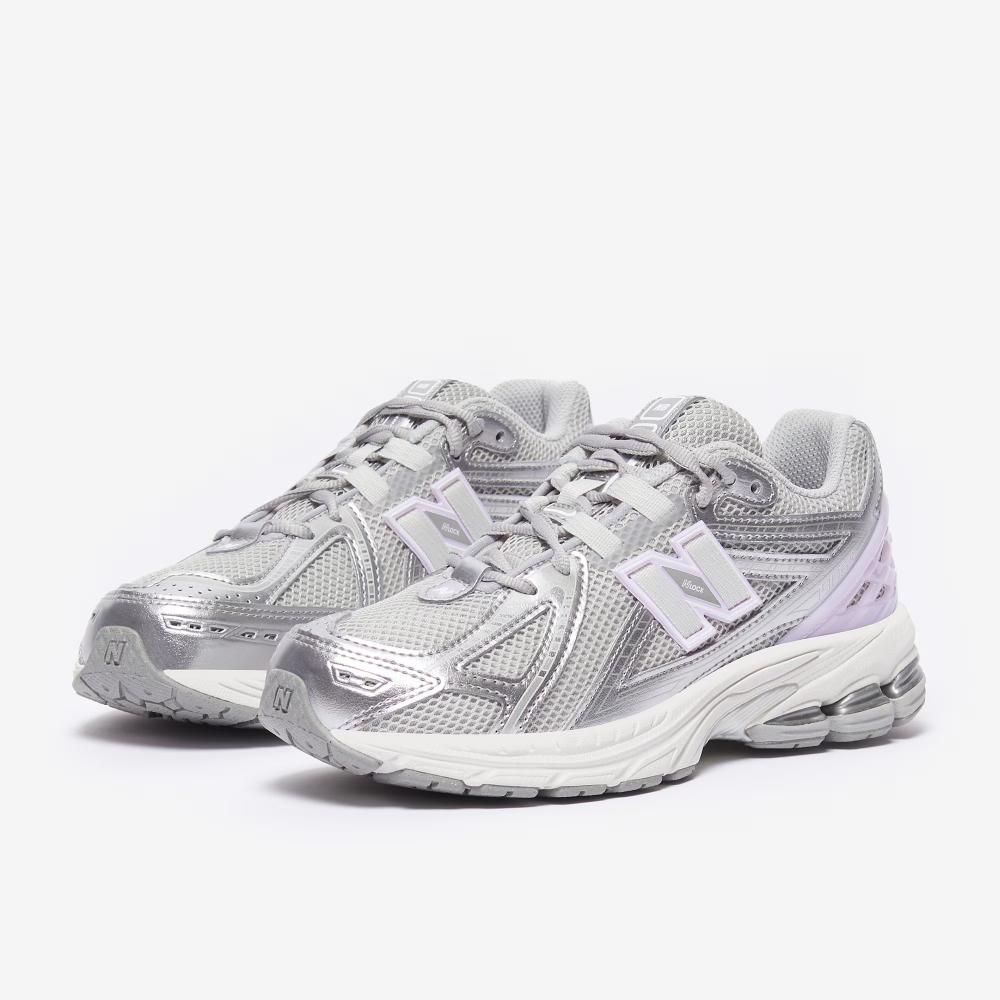 New Balance Sneakeres 1906 Silver