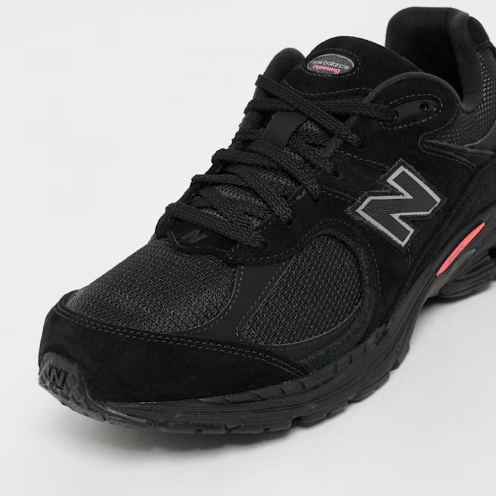 New Balance 2002 Black Uomo