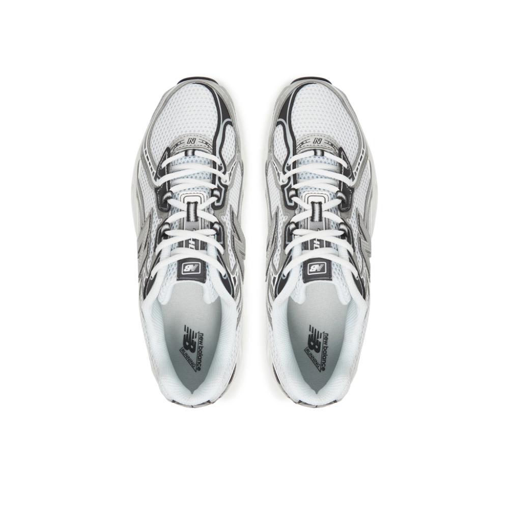 New Balance Sneakers U740