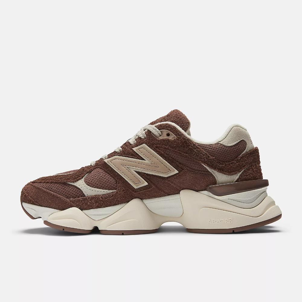 New Balance Sneakers 9060 Brown