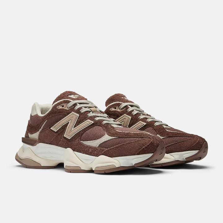 New Balance Sneakers 9060 Brown