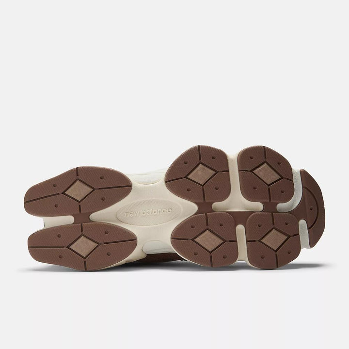 New Balance Sneakers 9060 Brown