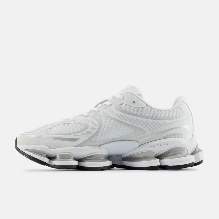 New Balance Sneakers U2000