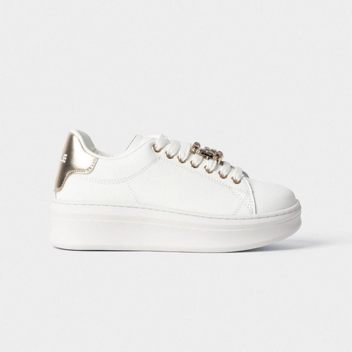 Gaelle Sneakers Addict Oro