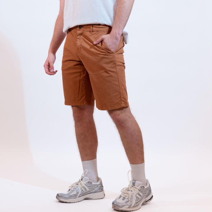 Lyle & Scott Bermuda Chino Orange