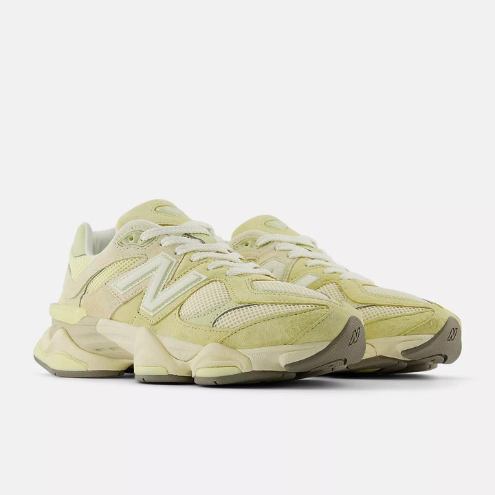 New Balance Sneakers 9060 Beige-Green