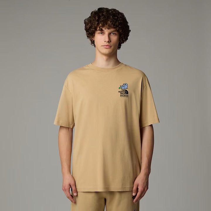 The North Face T-shirt Mountain Cleanup Oversized Uomo Khaki Stone