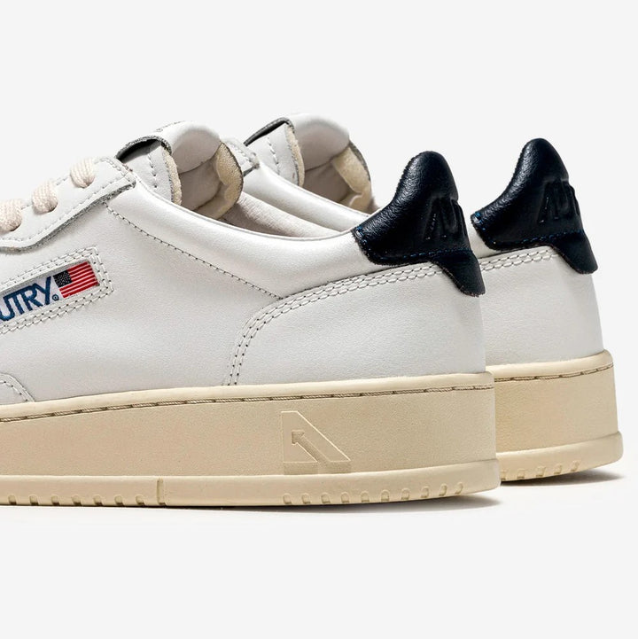 Autry Sneakers Medalist White Space