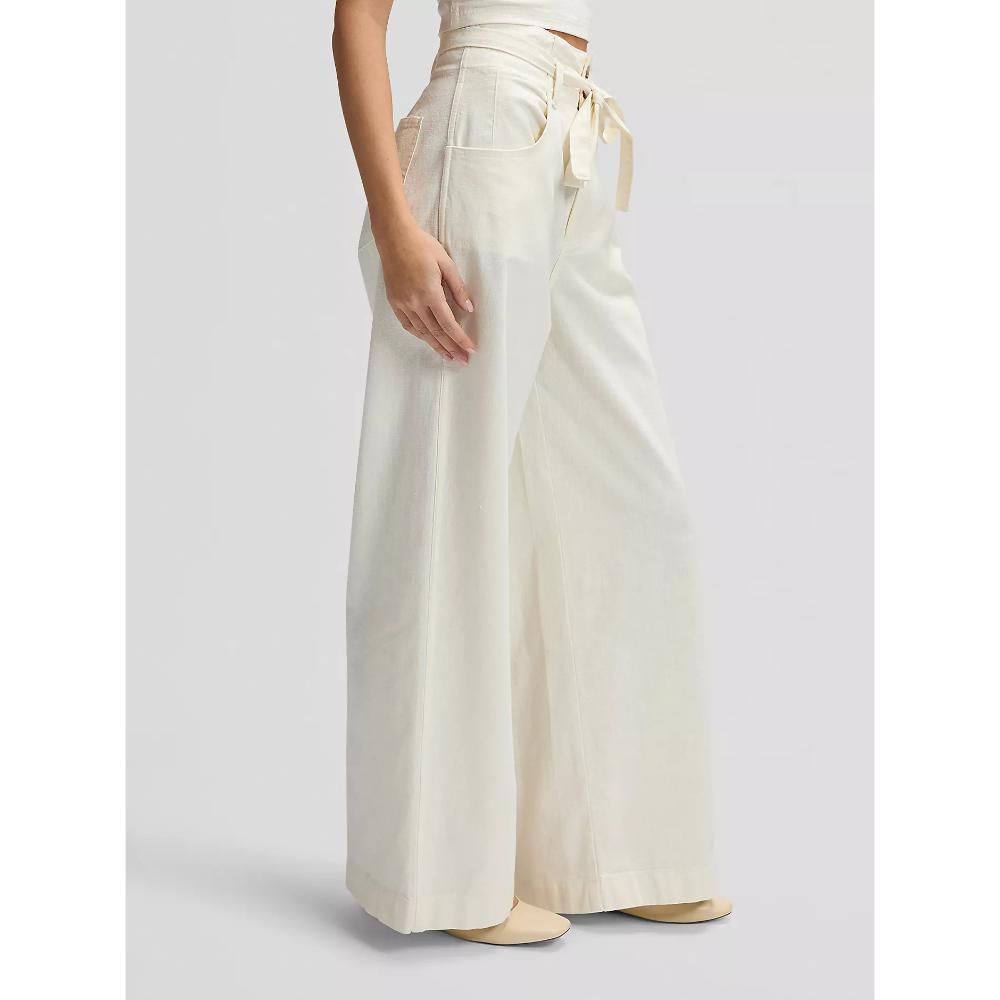 Lee Regular Lightweight Pleated Trouser Natural Donna