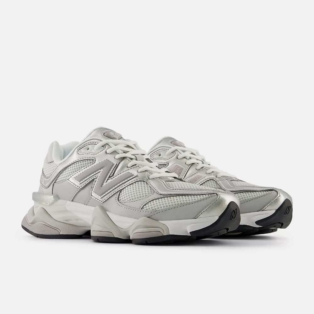 New Balance 9060 Scarpe Raincloud Con Truffle Salt